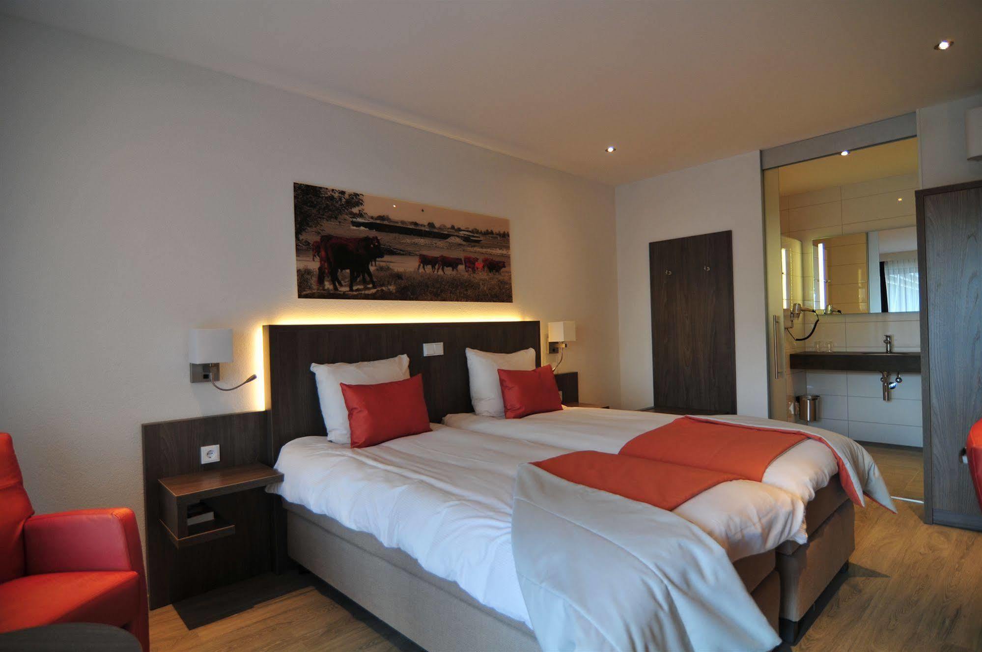 Hotel De Twee Linden 4*